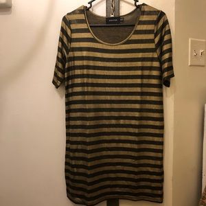 MINK PINK tee shirt silky dress gold and black